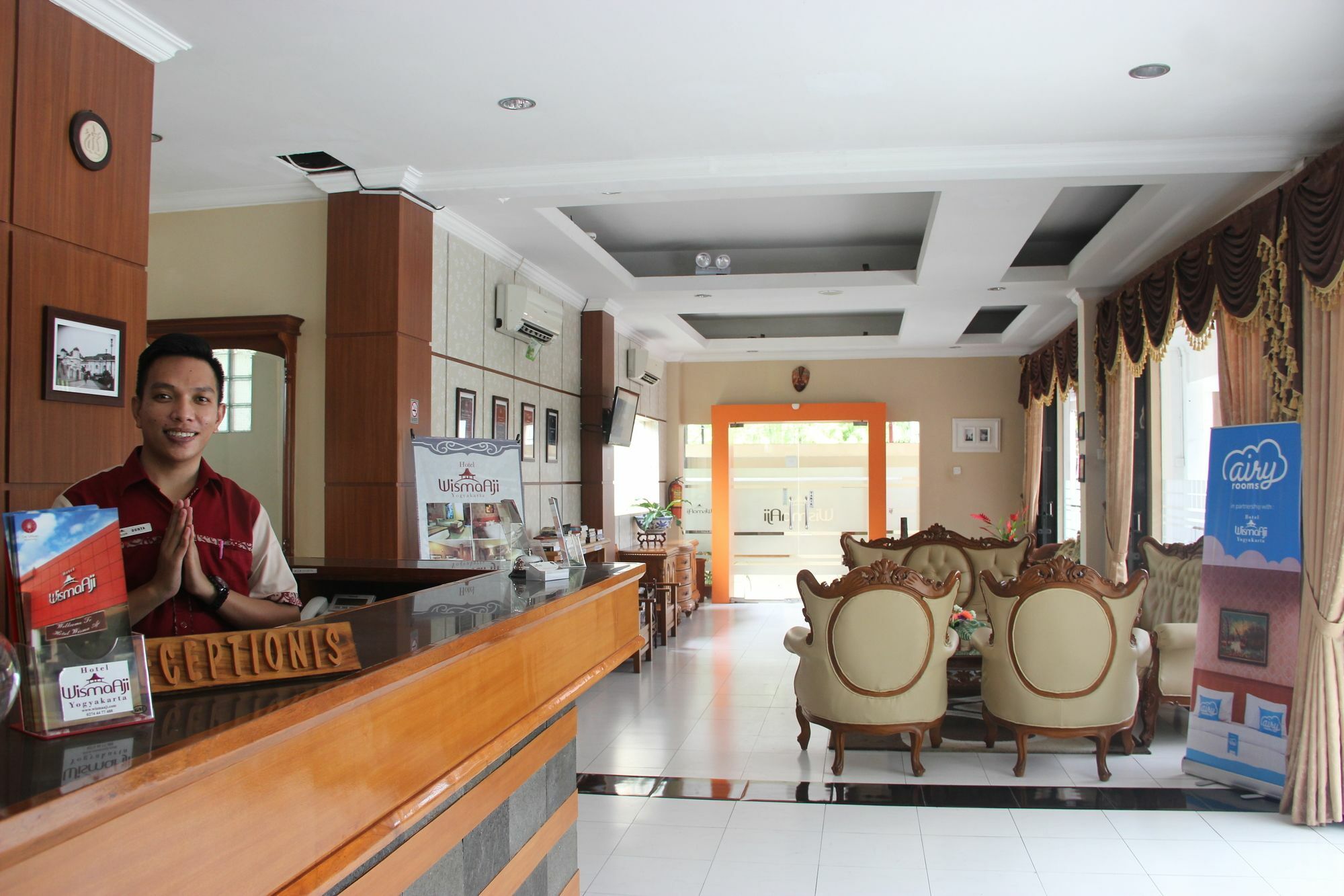 Front One Resort Yogyakarta Exterior photo